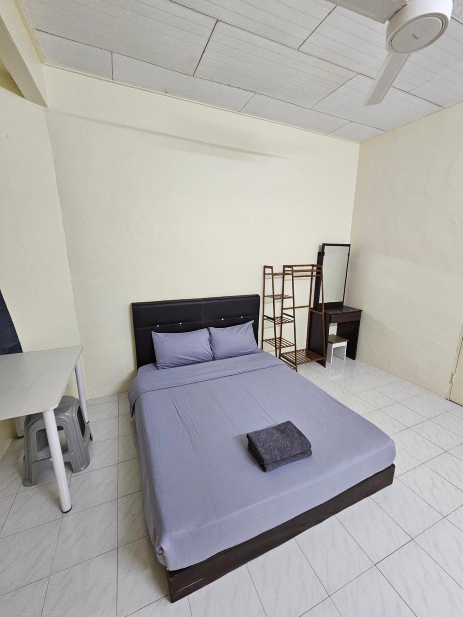 Flower Homestay